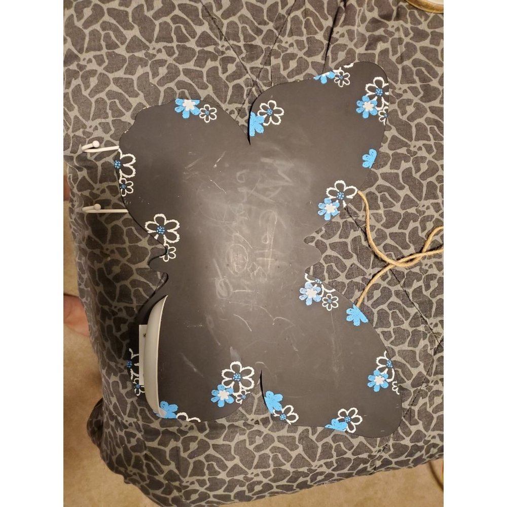 Kids chalkboard and jewelery holder